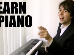 HOW TO FAKE PIANO SKILLS – PLAY WITHOUT KNOWING HOW