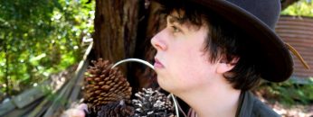 Pine Cone Hunting!! – FUNKY MONDAYS